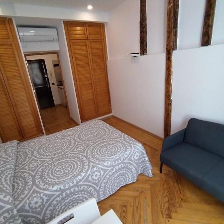 Estudio - Puerta Del Sol Мадрид Экстерьер фото