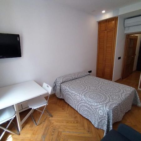 Estudio - Puerta Del Sol Мадрид Экстерьер фото